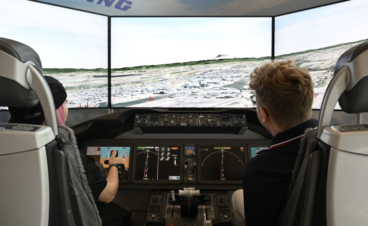 Bakıda “Boeing 787 Dreamliner” uçuş simulyatoru təqdim edilib