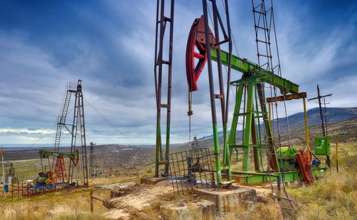 Azerbaijani oil price drops sharply on world markets