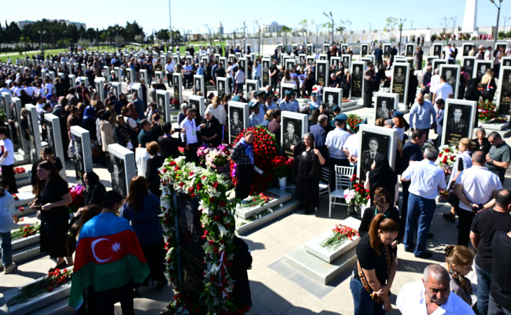 Anım Günü: Zəfərin qəhrəmanları dərin ehtiramla yad edilib