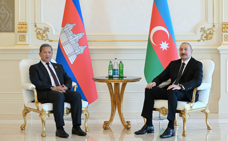 Azərbaycan Prezidenti İlham Əliyevin Kambocanın Baş naziri ilə məhdud tərkibdə görüşü olub