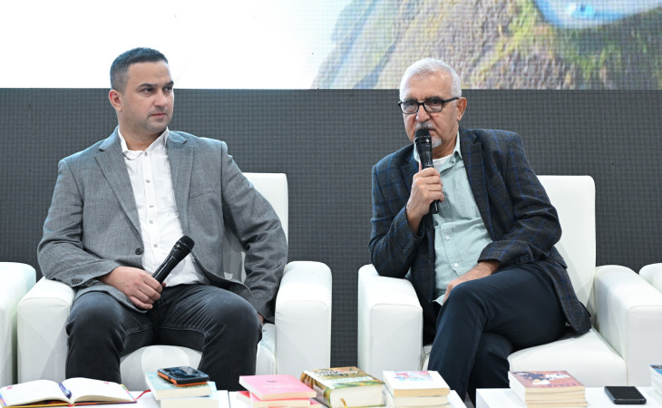 XII Bakı Beynəlxalq Kitab Sərgisinin ikinci günü zəngin ədəbi proqramla davam edir