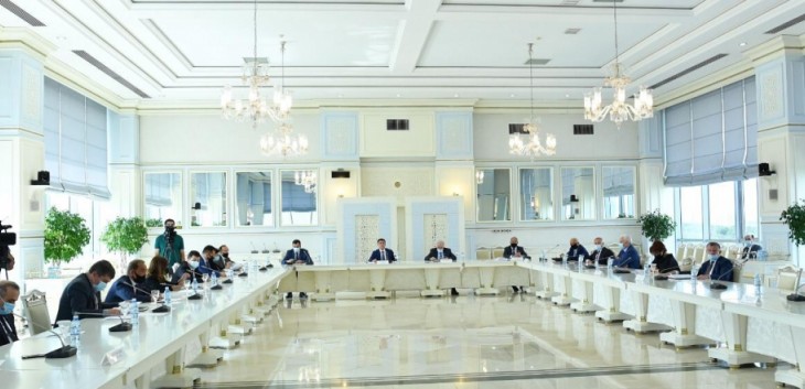 Milli Məclisin Hüquq siyasəti və dövlət quruculuğu komitəsinin və İntizam komissiyasının birgə iclası keçirilib