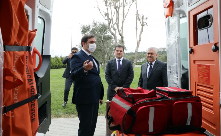 Dövlət başçısının adından Naxçıvan Muxtar Respublikasına 7 ambulans təqdim edilib