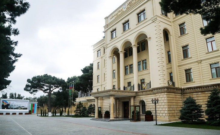 Düşmən taborunun döyüş bayrağı və sənədləri ələ keçirilib
