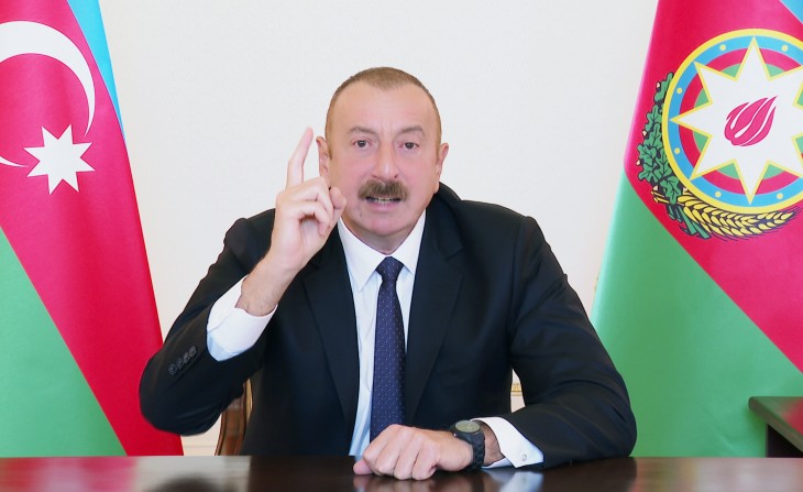 Президент: Сегодня все мы, весь азербайджанский народ вместе пишем самую яркую историю нашего народа и государства