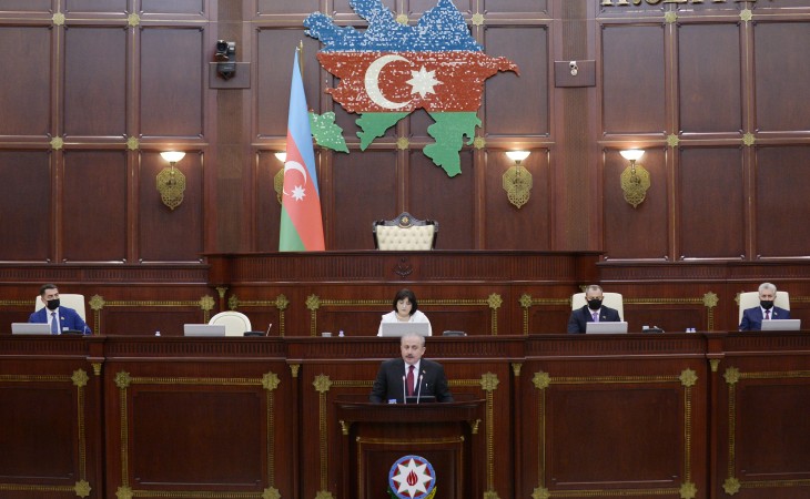Türkiyə Böyük Millət Məclisinin Sədri Mustafa Şentop Milli Məclisin iclasında çıxış edir