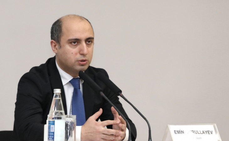 Emin Əmrullayev: Şagirdlərin sinifdə qalmaq ehtimalı müzakirə məsələsi deyil, onlar sinifdən-sinfə keçəcəklər
