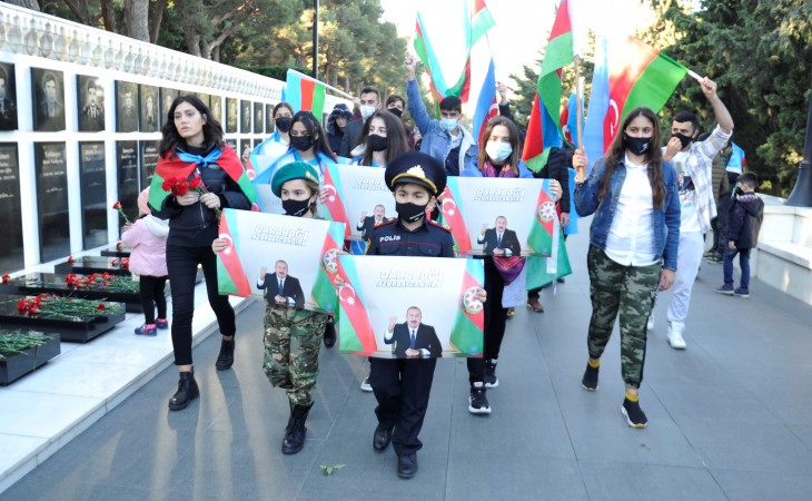 Bakı, 9 noyabr 2020-ci il: Şuşa zəfərinin sevinci və bayraq sevgisi 