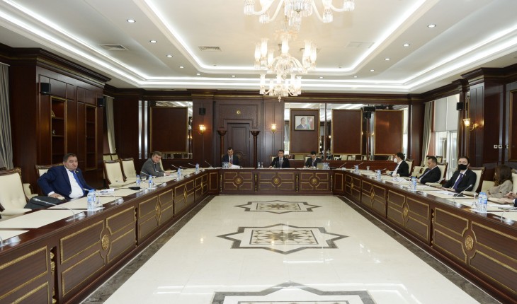 Milli Məclisin hüquq siyasəti və dövlət quruculuğu komitəsinin iclası keçirilib