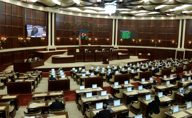 Milli Məclisin növbəti plenar iclası keçirilib