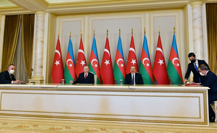 Azerbaijan, Turkey signed bilateral documents