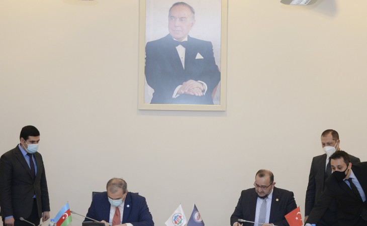 Sahibkarlar Konfederasiyası “TÜMKİAD”la memorandum imzalayıb