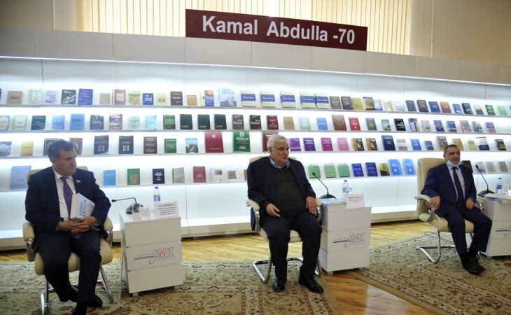 Milli Kitabxanada “Mitolojinin elçisi, Kamal Abdulla armağanı” adlı kitabın təqdimat mərasimi keçirilib