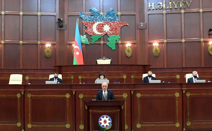 Milli Məclisin iclasında Bələdiyyələrin fəaliyyətinə inzibati nəzarəti həyata keçirən orqanın illik məruzəsi dinlənilib