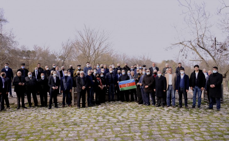 Последней остановкой руководителей политических партий и политологов в Агдаме была крепость Шахбулаг