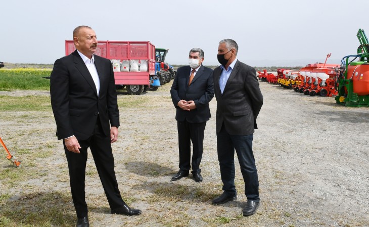 President Ilham Aliyev watched sowing process in farmer Elshan Khalilov’s cotton field