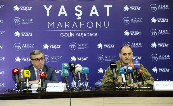 “Qələbəni bizə yaşadanları birlikdə yaşadaq” şüarı altında keçirilən marafonun yayımı zamanı xaricdən 45 çağırış səsləndirilib, 11 skype bağlantısı reallaşıb