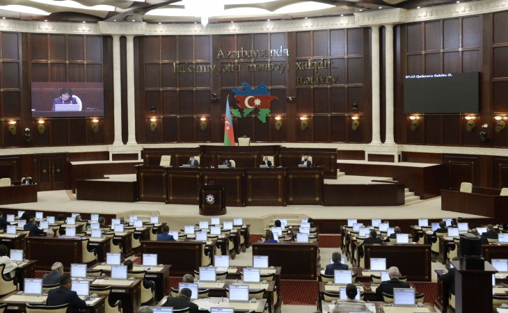 Milli Məclisin növbədənkənar sessiyasının iclası keçirilir