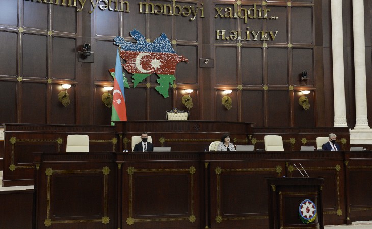 Milli Məclisin növbədənkənar sessiyasının ikinci iclası keçirilir