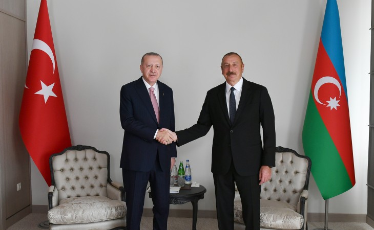 Azerbaijani, Turkish presidents held one-on-one meeting