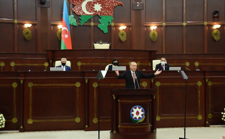 Rəcəb Tayyib Ərdoğan: Türkiyə bütün imkanları ilə Azərbaycanın yanındadır və yanında olacaq