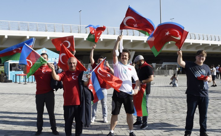 Hazırda bütün futbolsevərlərin diqqəti Bakı Olimpiya Stadionuna yönəlib