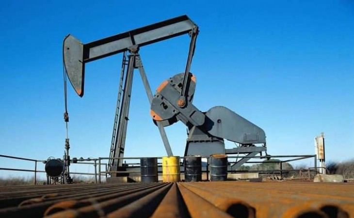 Keçən ay qlobal neft tədarükü gündəlik 86,2 milyon barrel olub