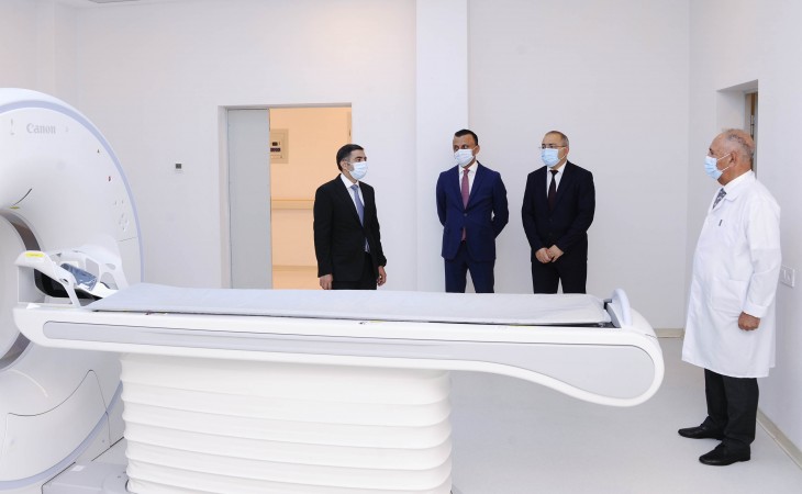 İcbari Tibbi Sığorta üzrə Dövlət Agentliyinin İdarə Heyətinin sədri Nizami Tibb Mərkəzinin fəaliyyəti ilə tanış olub