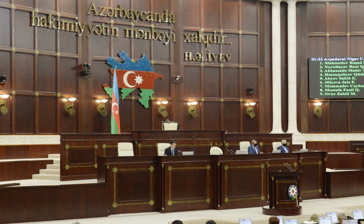 Milli Məclisin növbədənkənar sessiyası başa çatıb