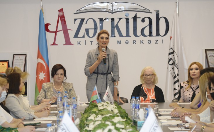 “Qadınların sahibkarlıq fəaliyyətinin inkişafında medianın rolu” mövzusunda dəyirmi masa keçirilib