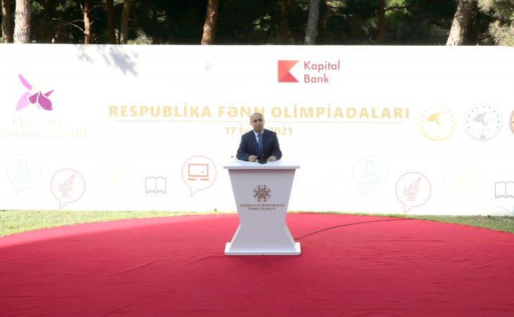 Respublika fənn olimpiadalarının qalibləri mükafatlandırılıb