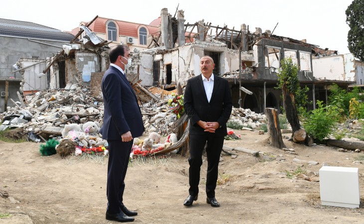 President Ilham Aliyev viewed crime scenes caused by Armenia's missile attacks on Ganja