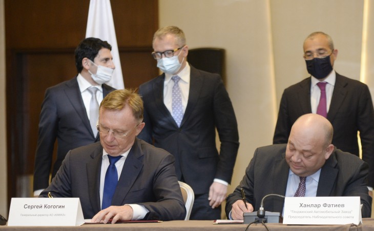 “Gəncə Avtomobil Zavodu” İstehsalat Birliyi və “KAMAZ” ASC arasında anlaşma memorandumu imzalanıb