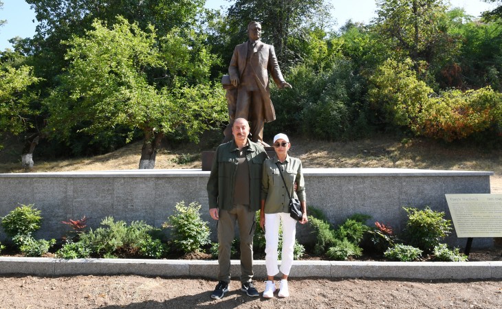 President Ilham Aliyev and First Lady Mehriban Aliyeva unveiled monument to Uzeyir Hajibayli in Shusha