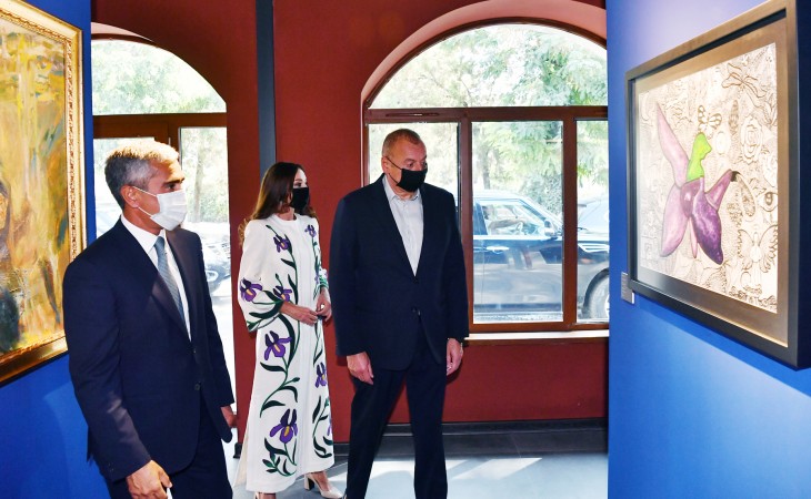 President Ilham Aliyev and First Lady Mehriban Aliyeva viewed exhibitions organized by Heydar Aliyev Foundation in Shusha