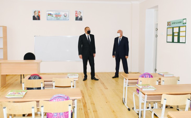 President Ilham Aliyev viewed conditions created at secondary school No 20 in Sumgayit