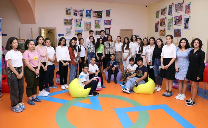 “Lider olmaq istəyirəm!” adlı yay məktəbinin ilk həftəsinə yekun vurulub
