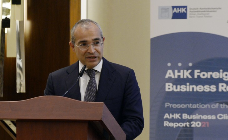 Son 15 ayda KOB tərəfindən 1 milyard manat kredit üçün müraciət edilib