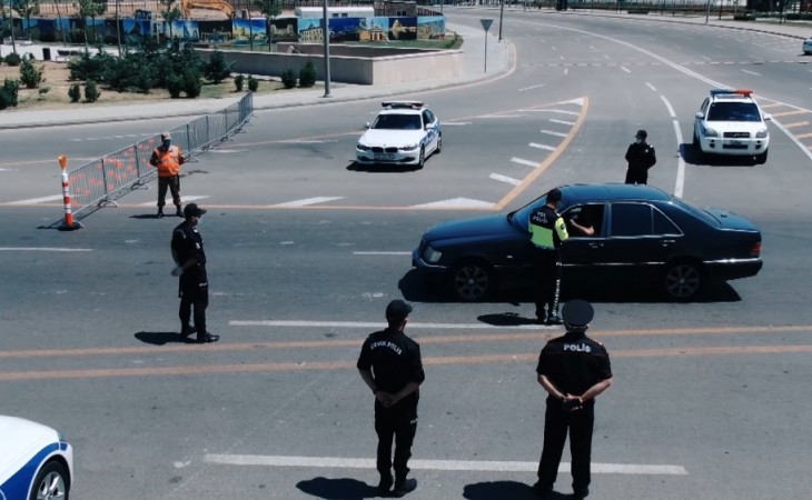 Yol polisi: Karantin postlarından keçmək istəyən 700 avtomobil geri qaytarılıb