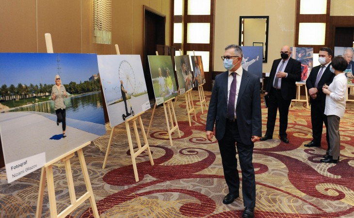 В Баку проходит фотовыставка, посвященная активному и здоровому старению