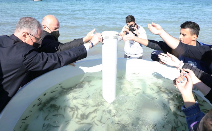 В рамках проекта «Богатые бассейны» в Мингячевирское водохранилище выпущены мальки