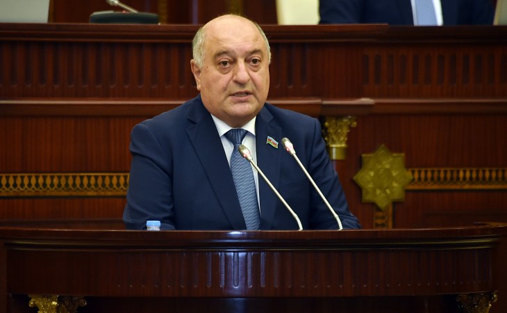 Musa Quliyev: 2022-ci ildə orta aylıq əməkhaqqının 807 manat olacağı proqnozlaşdırılır