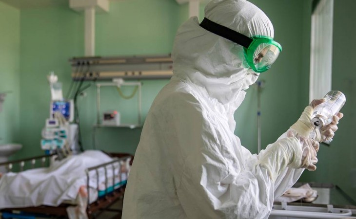 Rusiyada ötən gün 6422 nəfər koronavirus xəstəsi aşkarlanıb