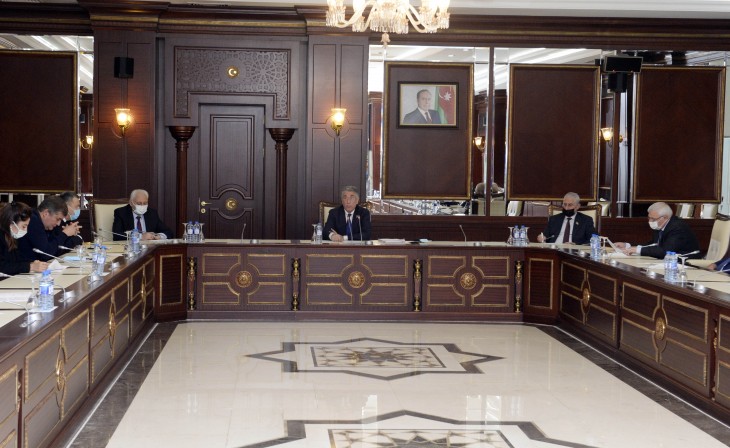 Milli Məclisin Müdafiə, təhlükəsizlik və korrupsiya ilə mübarizə komitəsinin iclası keçirilib