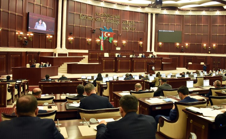 Milli Məclisin iclasında Vergi Məcəlləsinə dəyişikliklər ikinci oxunuşda qəbul edilib