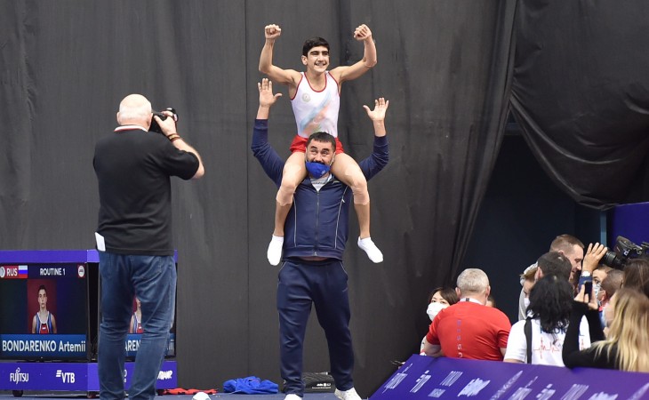 Azərbaycan gimnastı Maqsud Maqsudov Bakıda keçirilən 28-ci dünya yaş qrupları yarışlarında qızıl medal qazanıb