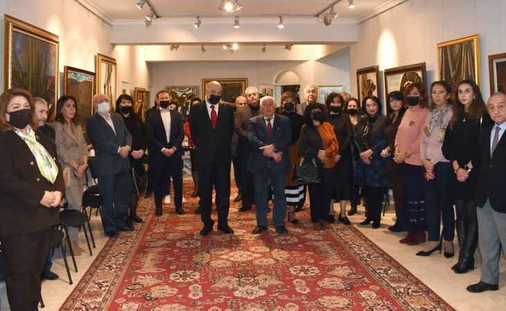 Xalq rəssamı Tahir Salahovun xatirəsi anılıb