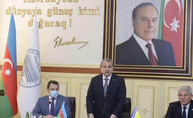 Bosniya və Herseqovinanın Rəyasət Heyətinin üzvü Şefik Caferoviçə BDU-nun Fəxri doktoru adı verildi