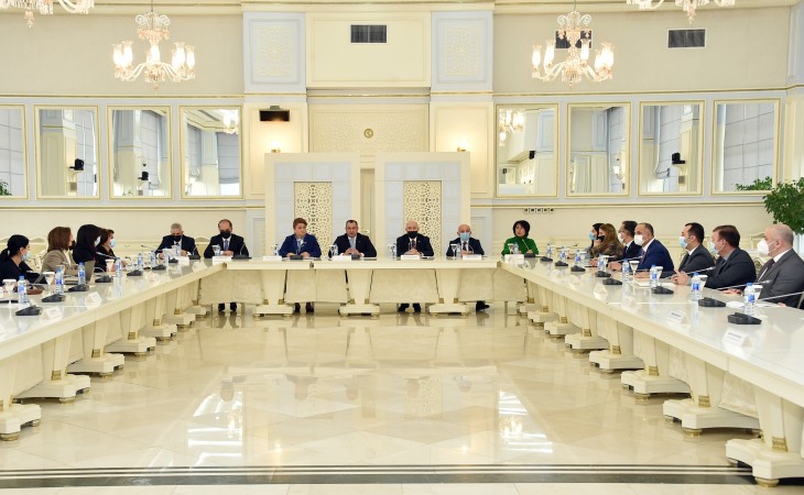 Milli Məclisdə “Narkomaniya ilə mübarizə ailə sağlamlığının təminatıdır” mövzusunda dinləmə keçirilir