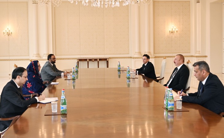 President Ilham Aliyev received Pakistani Defense Production Minister